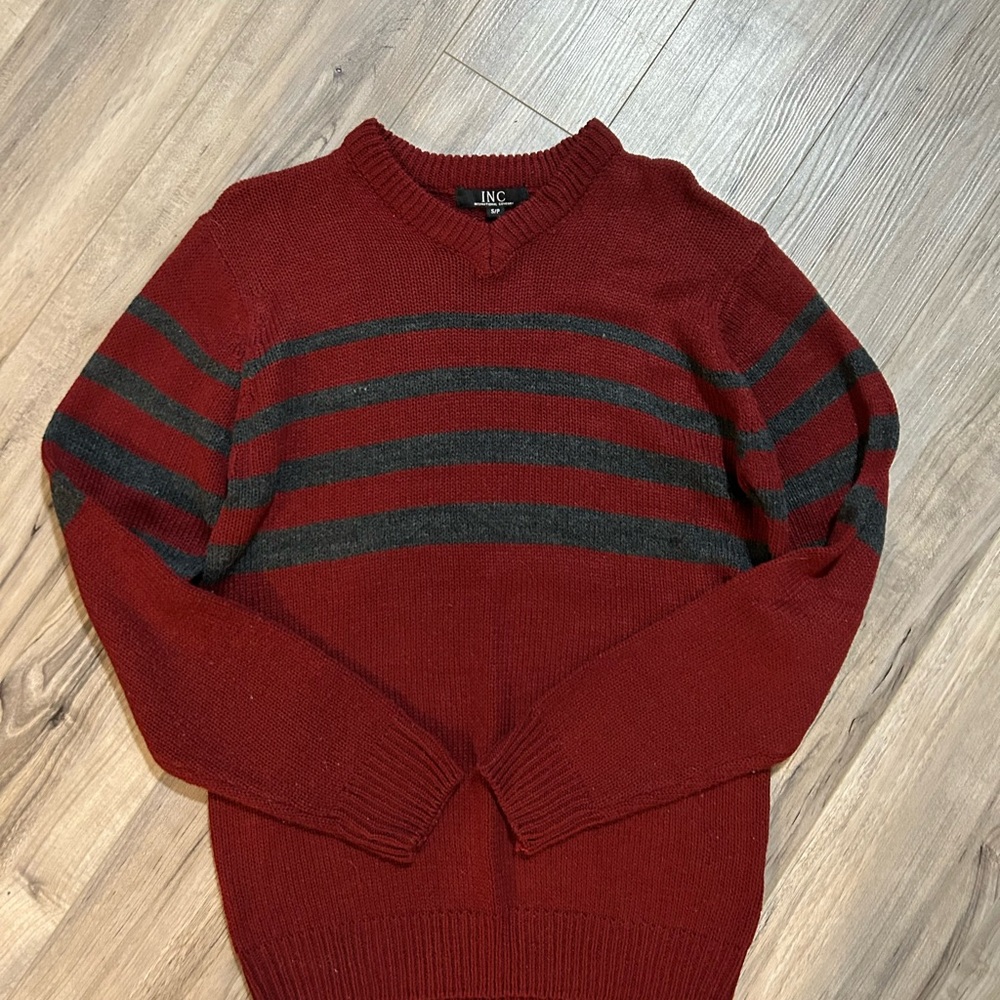 INC International Concepts Men's red  and Charcoal Sweater